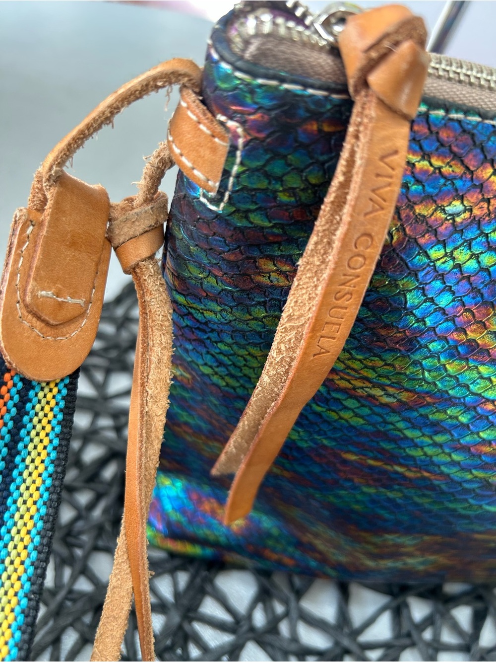 Consuela Sirena Legacy Downtown Crossbody - Picture 9 of 12